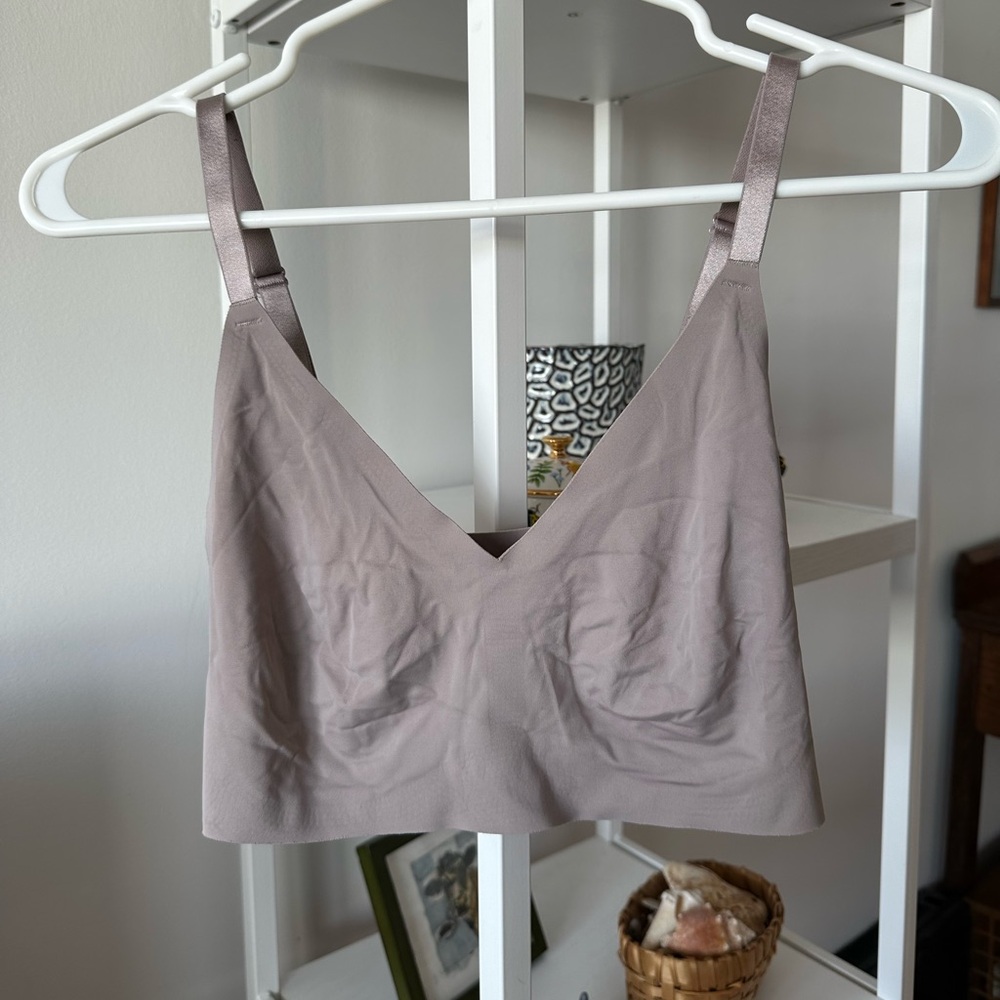 True & Co Women's True Body Triangle Convertible Strap Bra M